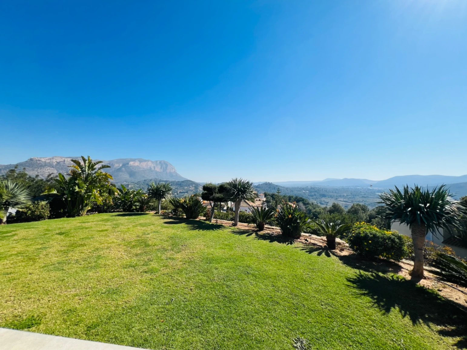Villa de diseño contemporánea que ofrece exclusividad y sostenibilidad se vende en La Sella Golf Resort, Costa Blanca