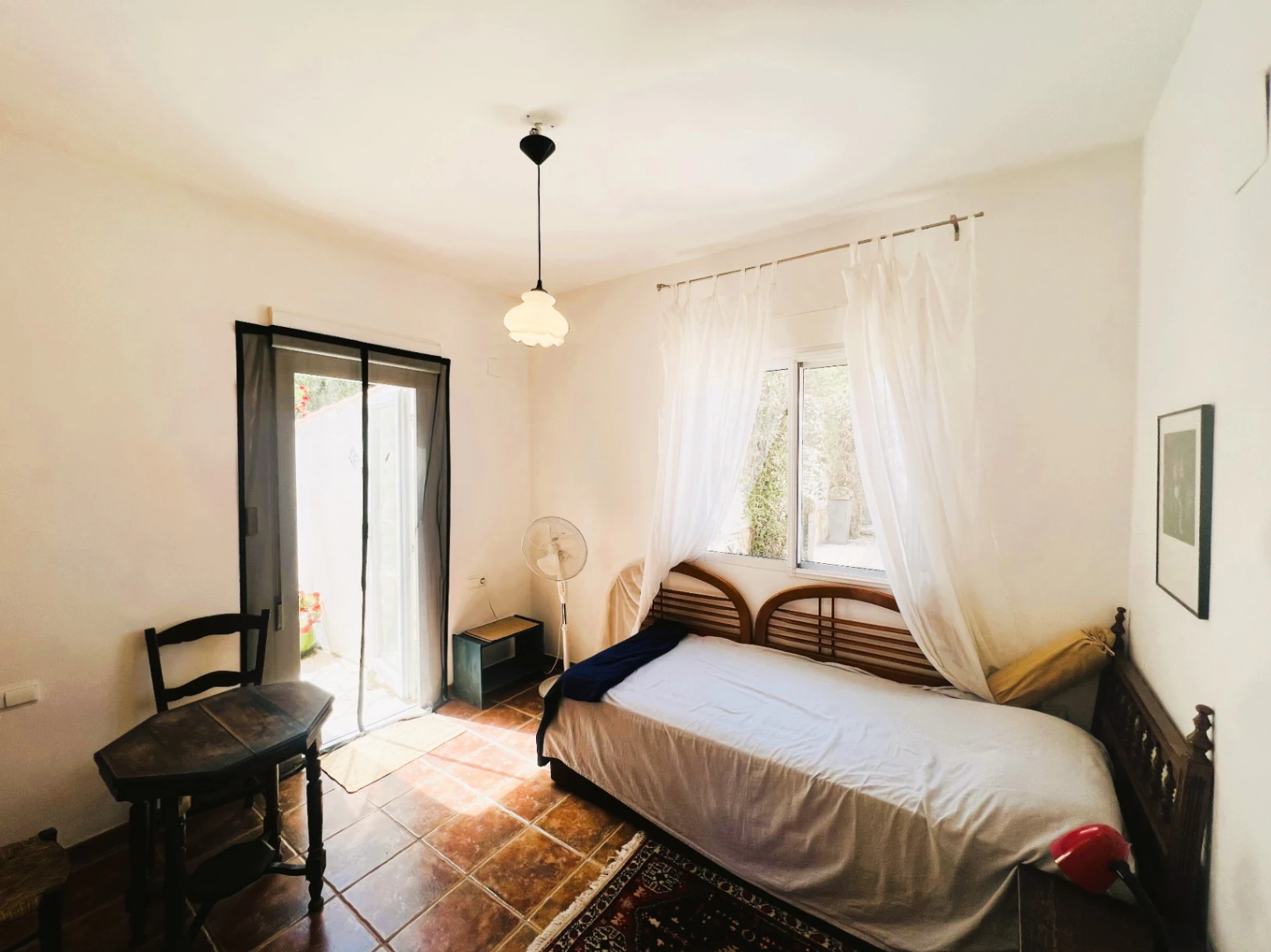 Geräumige Villa auf einzigartigem Grundstück mit Panoramablick, umgeben von einem Naturpark in Jesus Pobre, Denia, Costa Blanca.