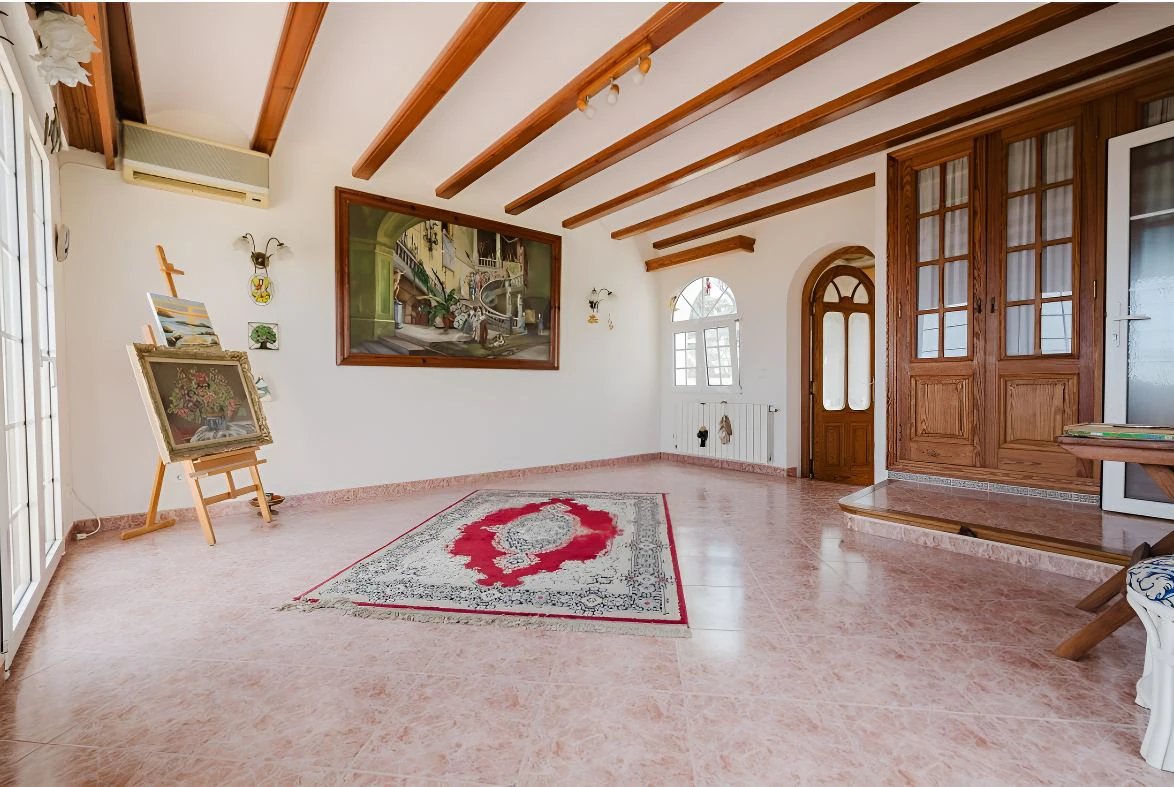 Magnificent Mediterranean-style villa with panoramic sea views and within walking distance of the center of Denia, Costa Blanca.