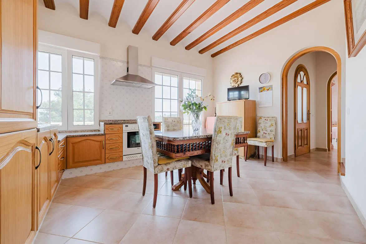 Magnificent Mediterranean-style villa with panoramic sea views and within walking distance of the center of Denia, Costa Blanca.