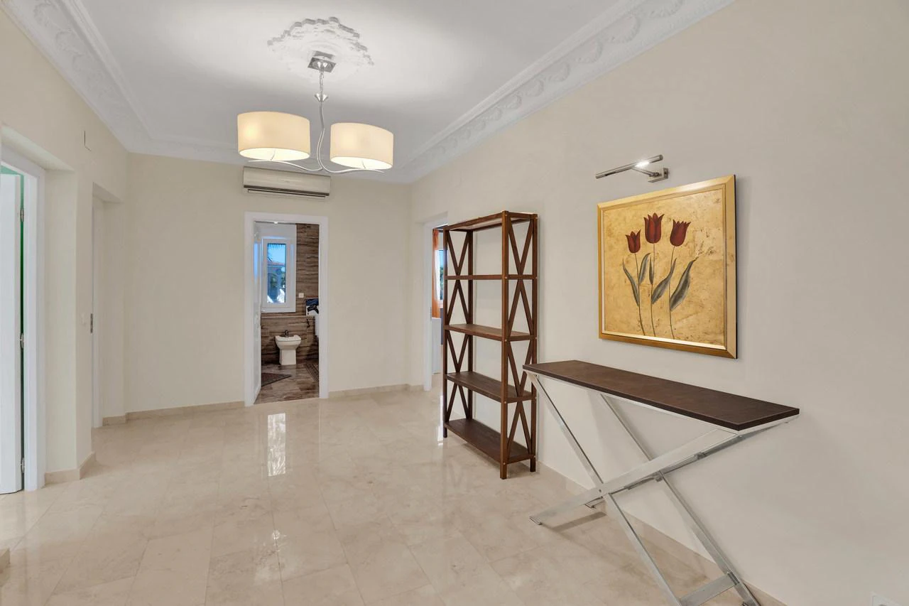 Villa in Sale in Denia