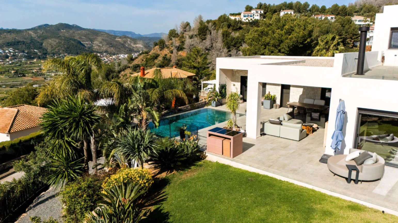 Villa de diseño contemporánea que ofrece exclusividad y sostenibilidad se vende en La Sella Golf Resort, Costa Blanca