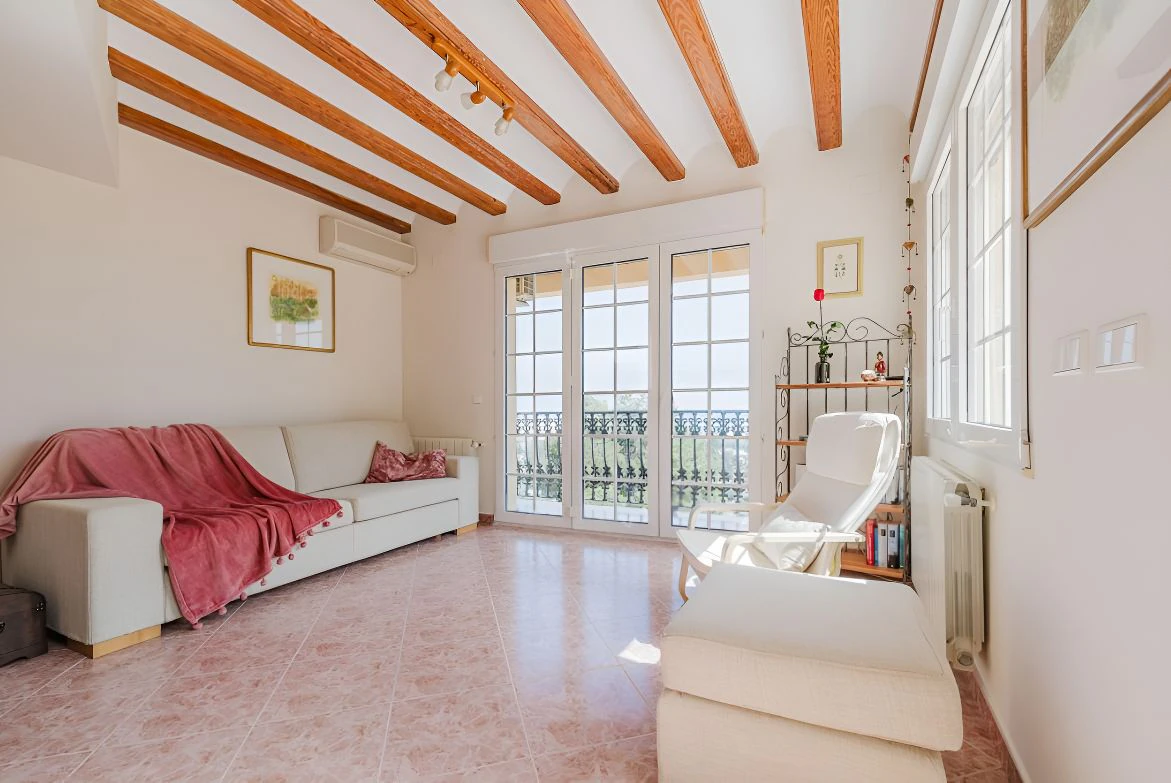 Magnificent Mediterranean-style villa with panoramic sea views and within walking distance of the center of Denia, Costa Blanca.