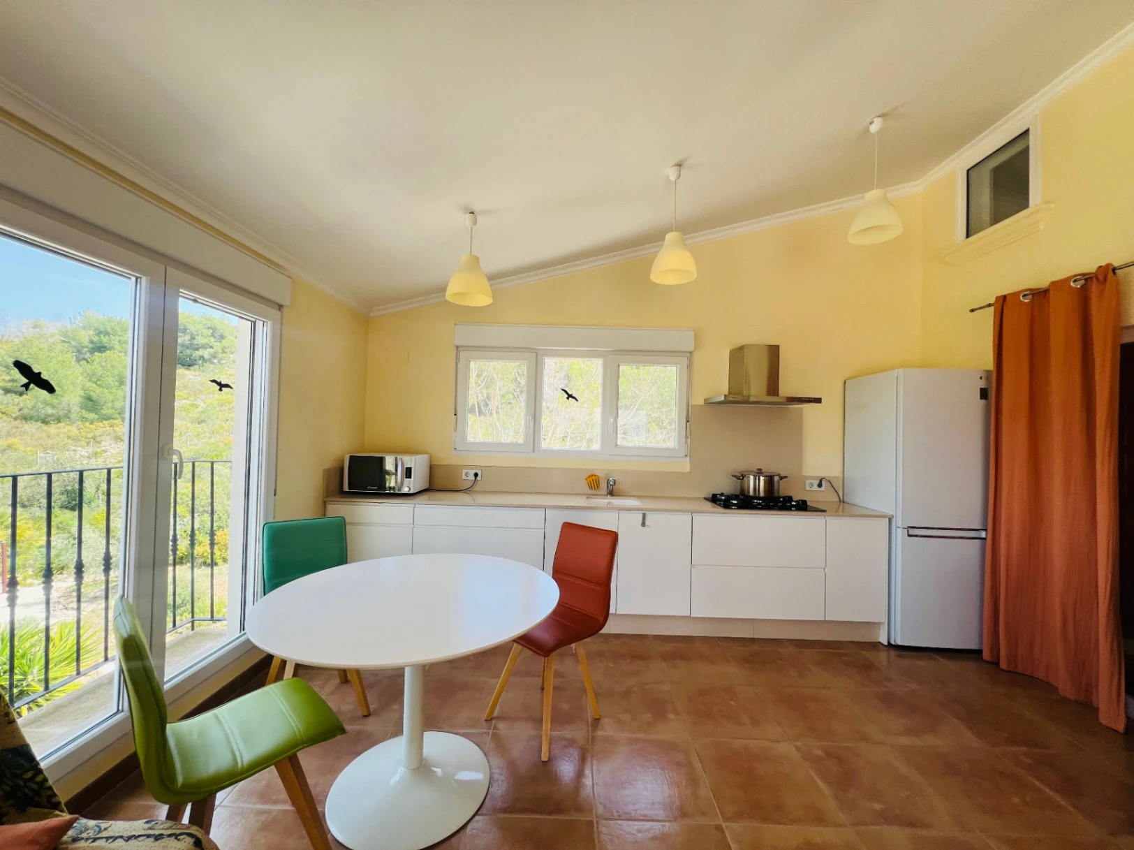 Geräumige Villa auf einzigartigem Grundstück mit Panoramablick, umgeben von einem Naturpark in Jesus Pobre, Denia, Costa Blanca.