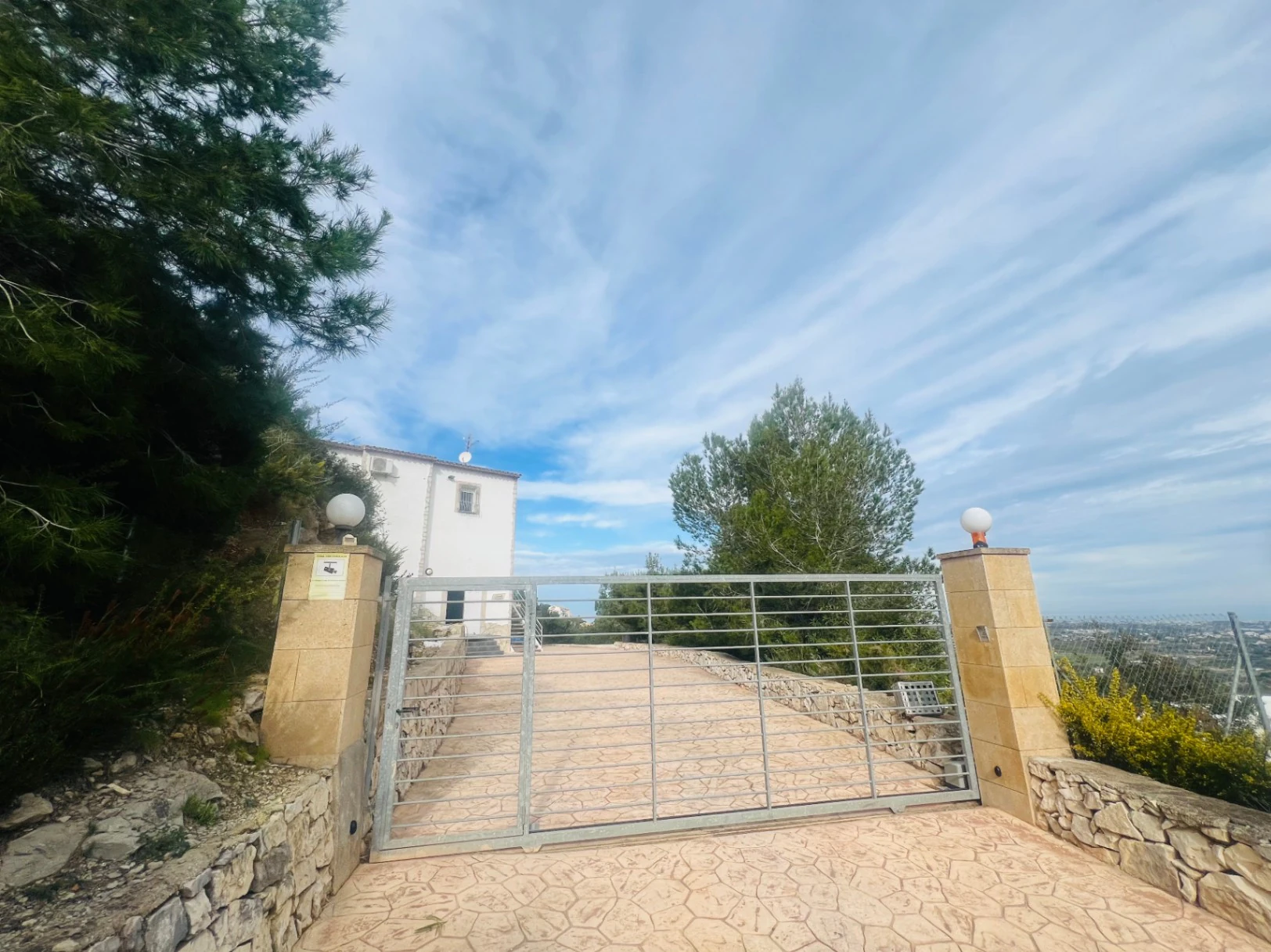 Villa with open sea views for sale in La Sella Golf Resort, Pedreguer, Costa Blanca