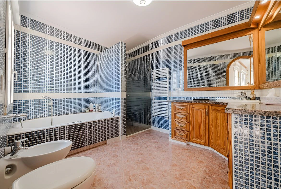 Magnificent Mediterranean-style villa with panoramic sea views and within walking distance of the center of Denia, Costa Blanca.