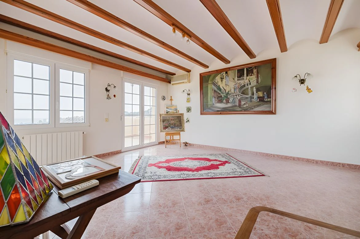 Magnificent Mediterranean-style villa with panoramic sea views and within walking distance of the center of Denia, Costa Blanca.