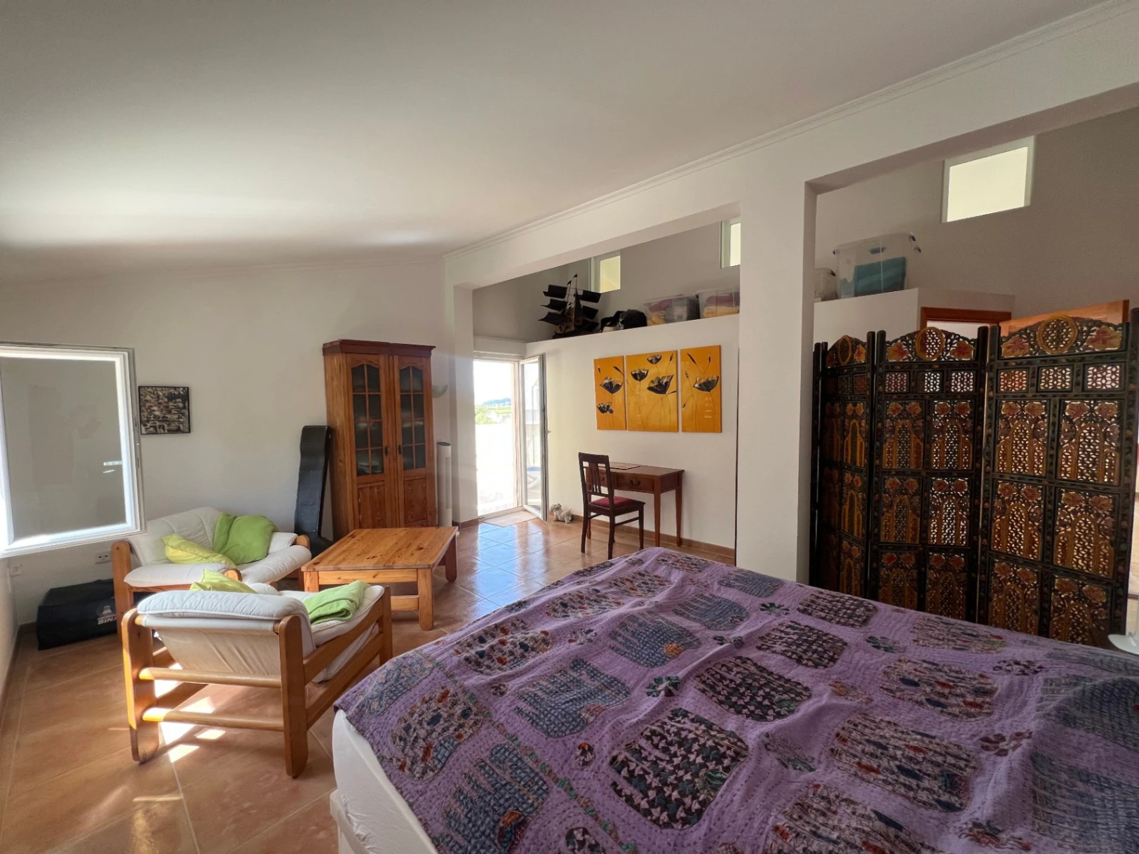 Geräumige Villa auf einzigartigem Grundstück mit Panoramablick, umgeben von einem Naturpark in Jesus Pobre, Denia, Costa Blanca.