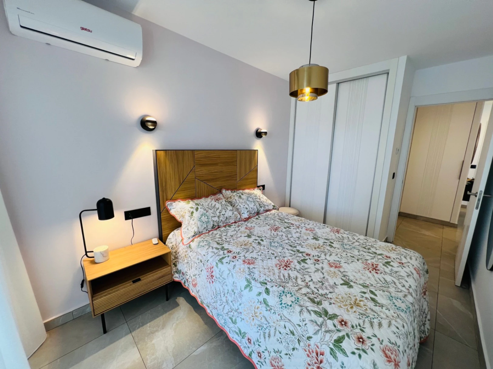 Fully renovated frontline beach apartment for sale in Calpe, Costa Blanca.