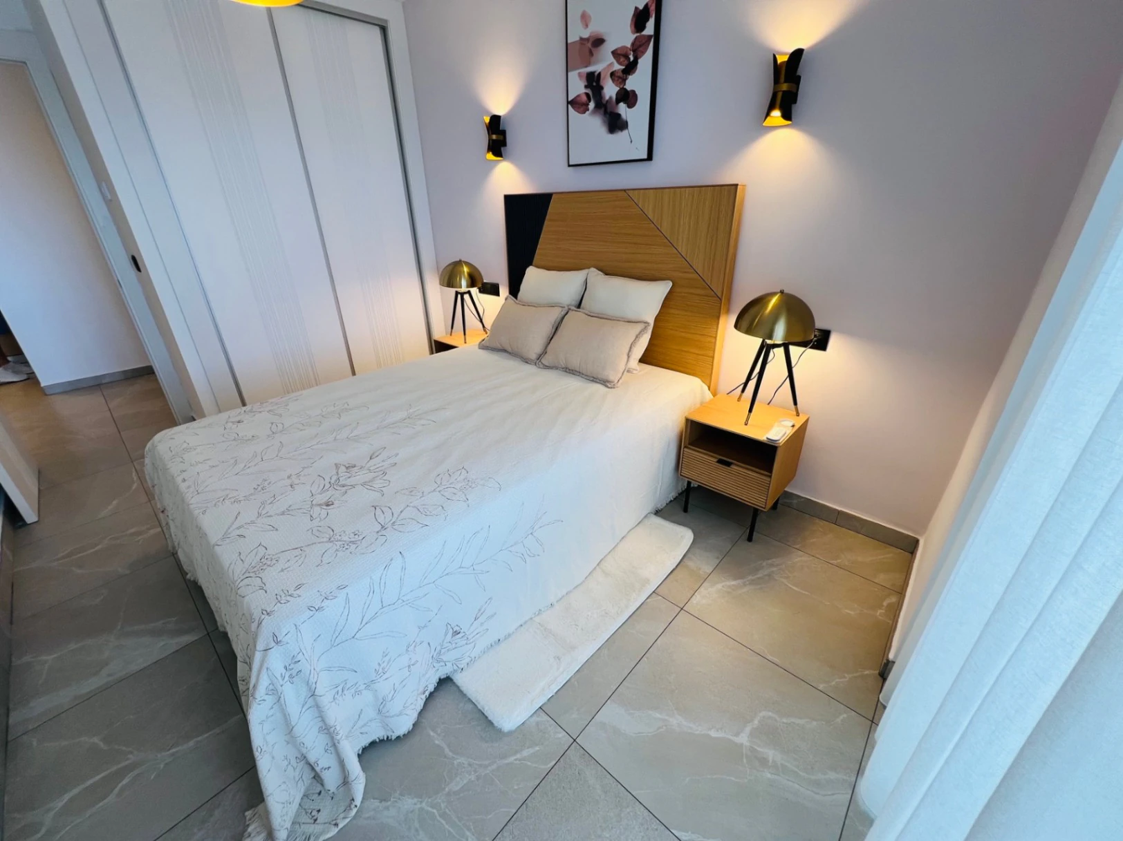 Fully renovated frontline beach apartment for sale in Calpe, Costa Blanca.