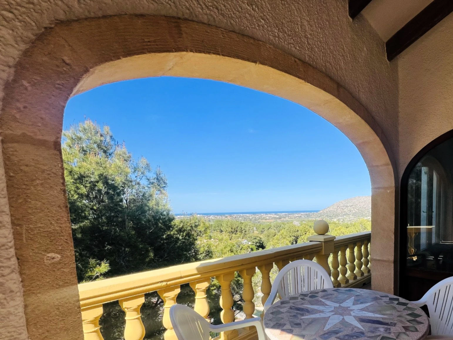 Sunny traditional villa in La Sella Golf Resort, Pedreguer, Costa Blanca