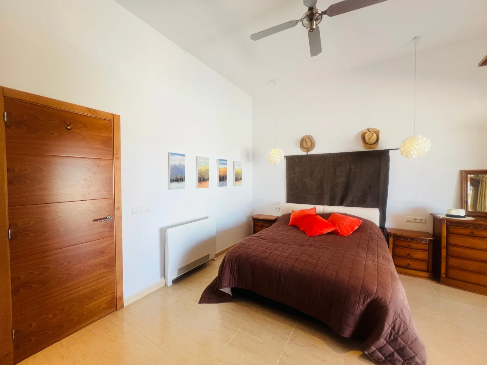 Spacious one-story villa with stunning views of the mountains and the sea in Monte Pego, Denia, Costa Blanca.