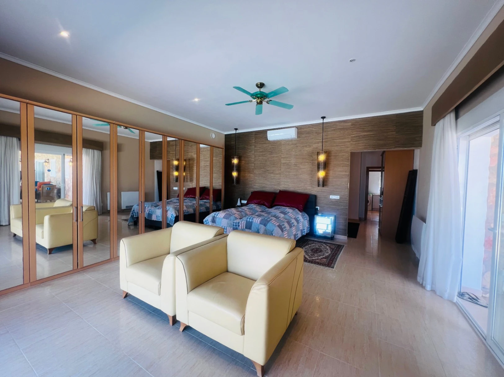 Spacious one-story villa with stunning views of the mountains and the sea in Monte Pego, Denia, Costa Blanca.