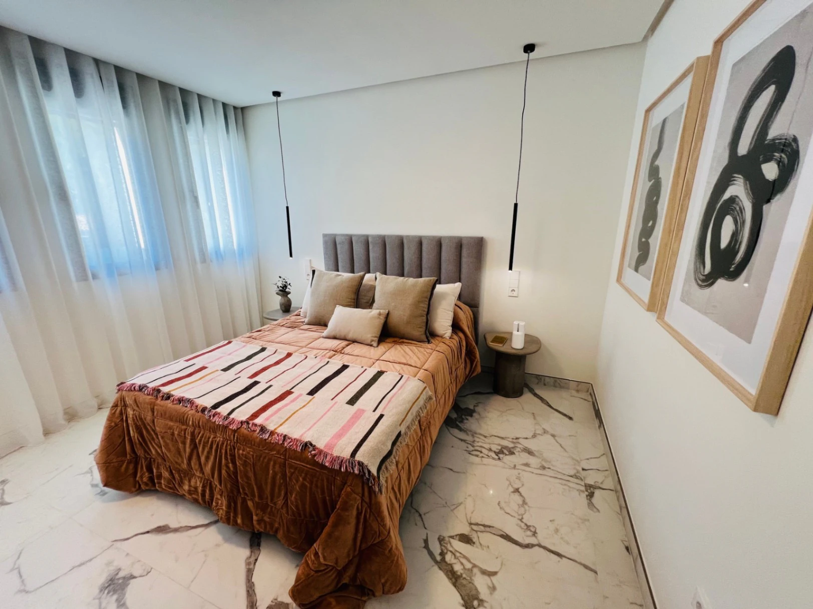 Contemporary villas of recent construction within walking distance of all amenities are for sale in Denia, Costa Blanca.