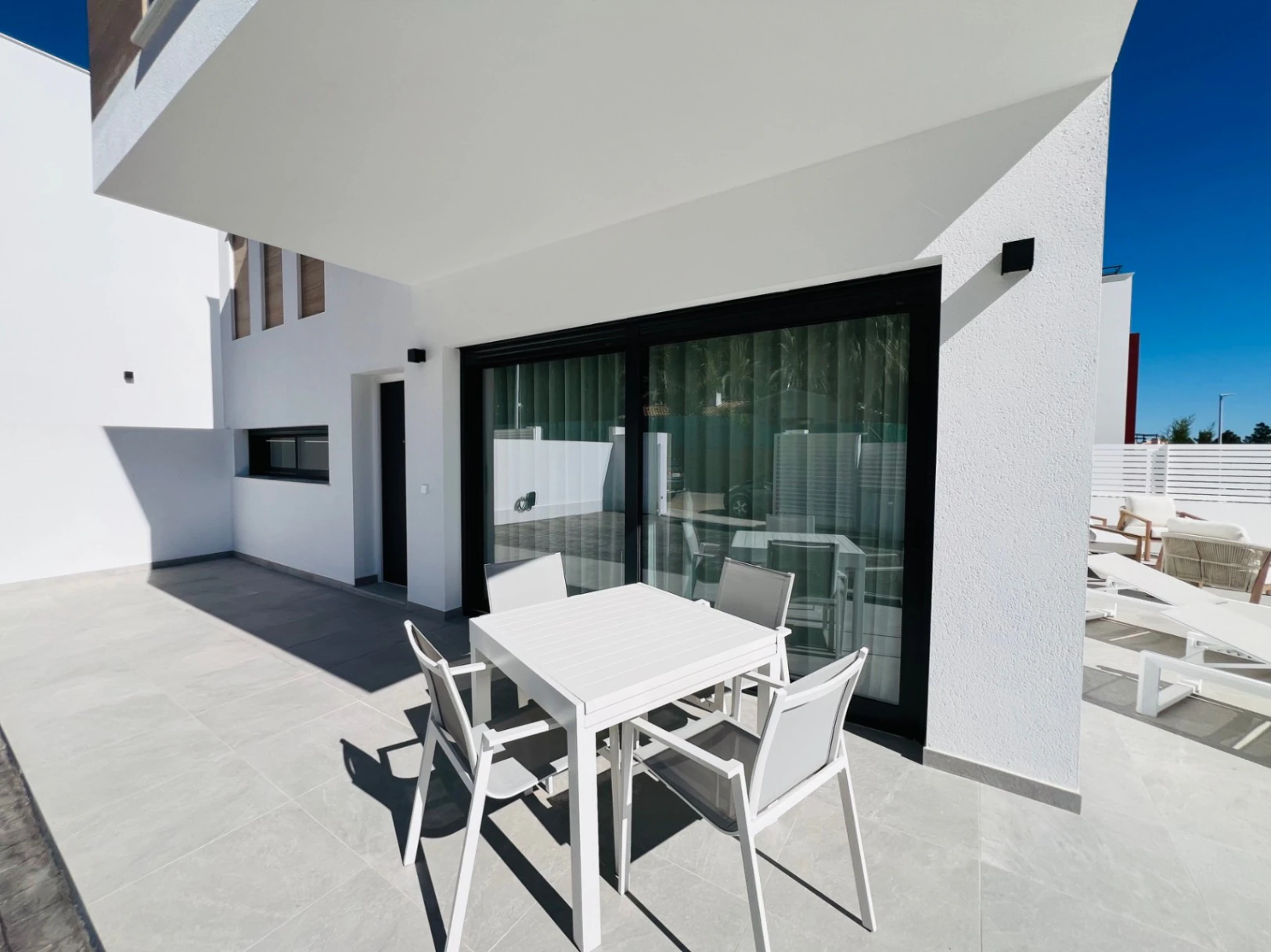 Contemporary villas of recent construction within walking distance of all amenities are for sale in Denia, Costa Blanca.
