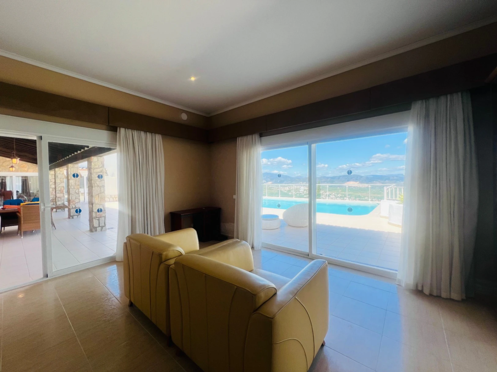 Spacious one-story villa with stunning views of the mountains and the sea in Monte Pego, Denia, Costa Blanca.
