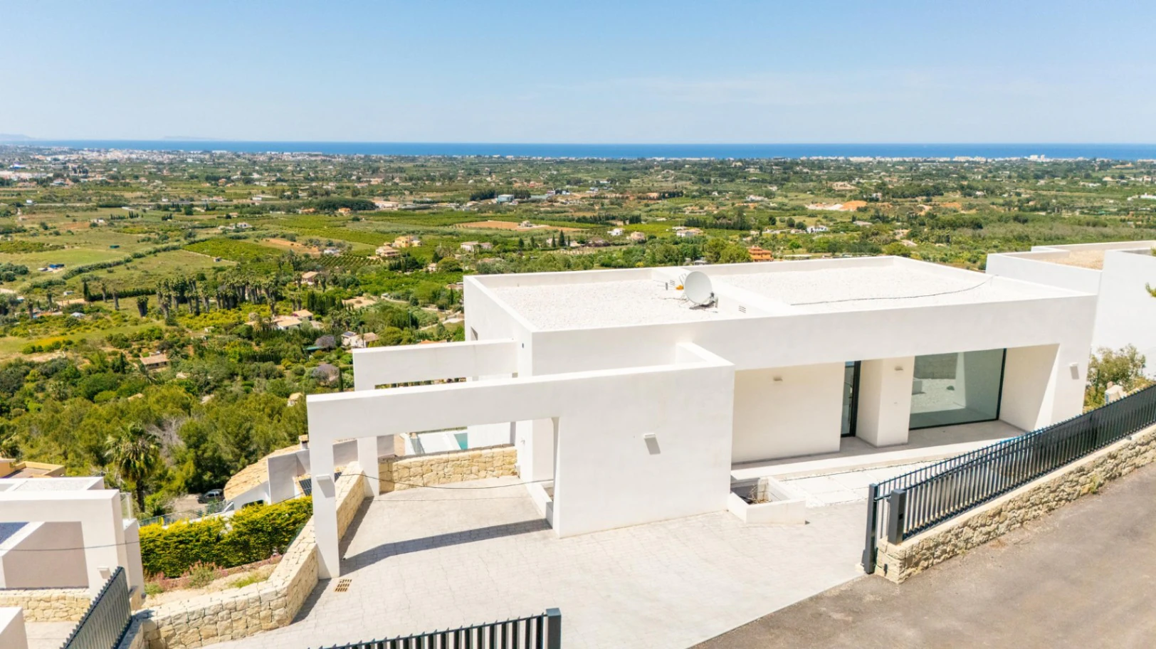 Magnificent newly built luxury villa with panoramic sea views for sale in La Sella Golf Resort, Pedreguer, Costa Blanca.