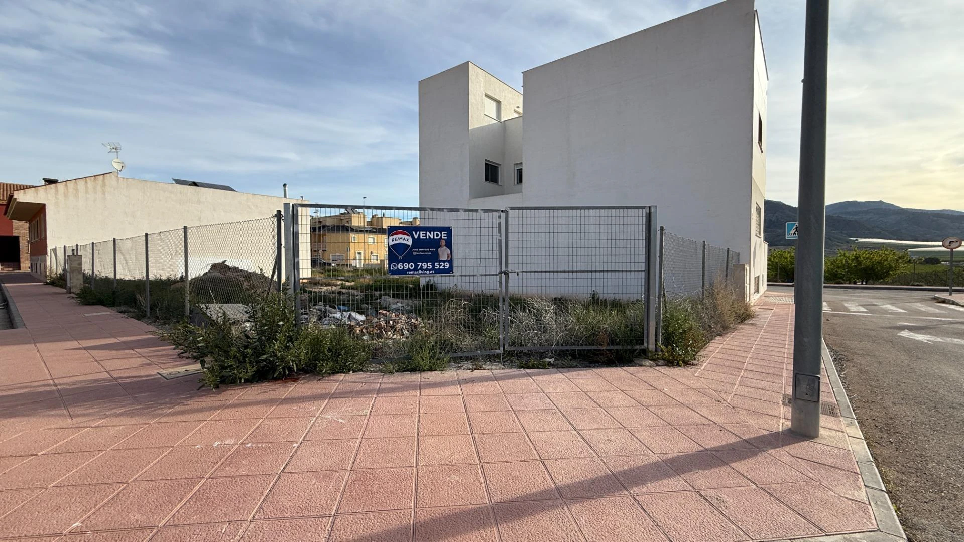 RML-02516 - PARCELA TOMAS BENAVENTE BERNAL (ESQUINA)
