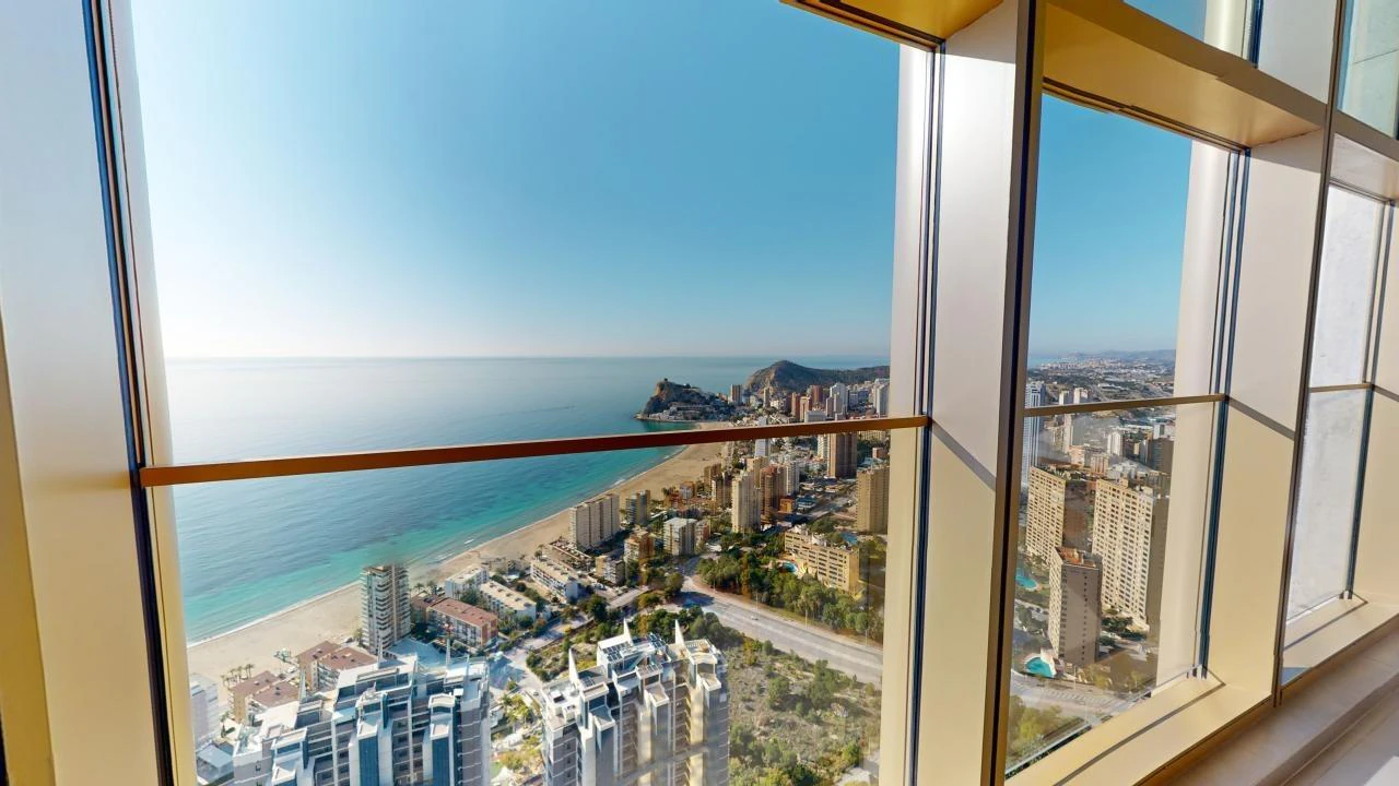 RML-02432 - Apartamento de Lujo con Vistas Panorámicas