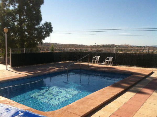 RML-03062 - CHALET INDEPENDIENTE CON 1.200 M² DE PARCELA, PISCINA CON JACUZZI Y 8 DORMITORIOS EN LOS CONEJOS