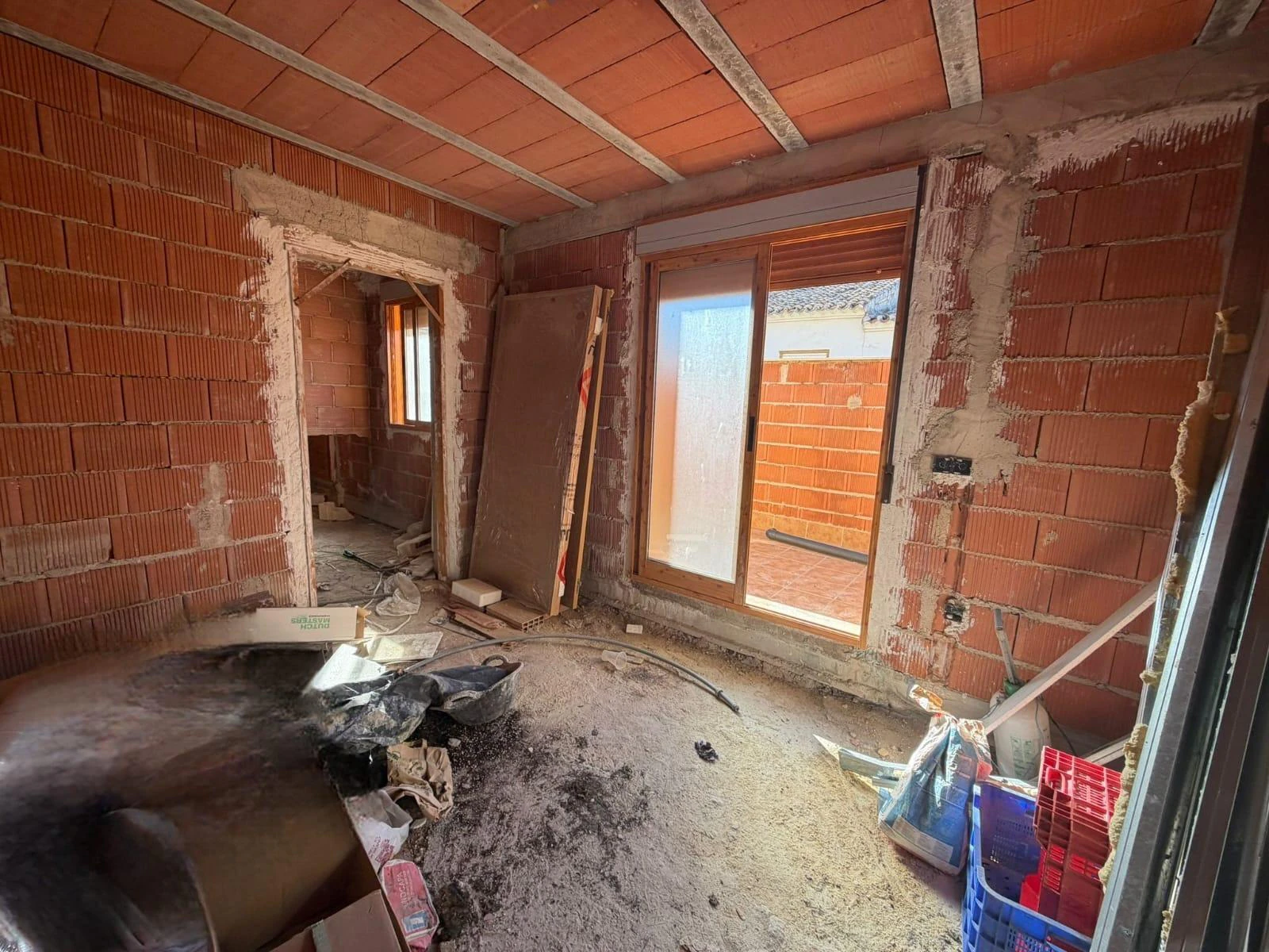 CASA EN PLENO CENTRO DE ABARAN