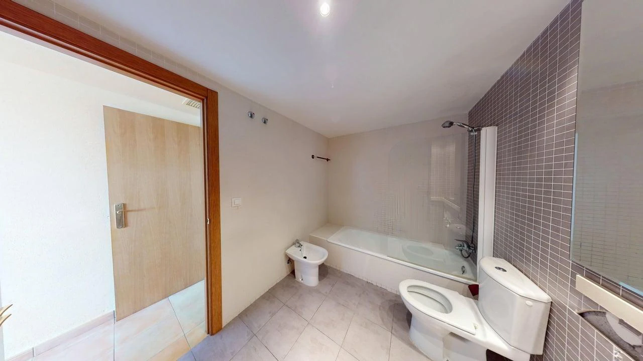 Amplio apartamento con vistas al mar en venta en Altea La Vella.