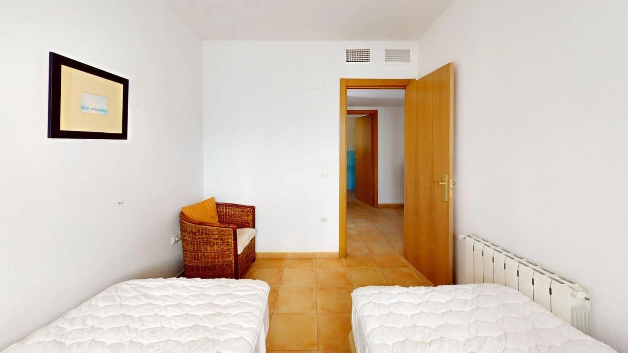 Amplio apartamento con vistas al mar en venta en Altea La Vella.