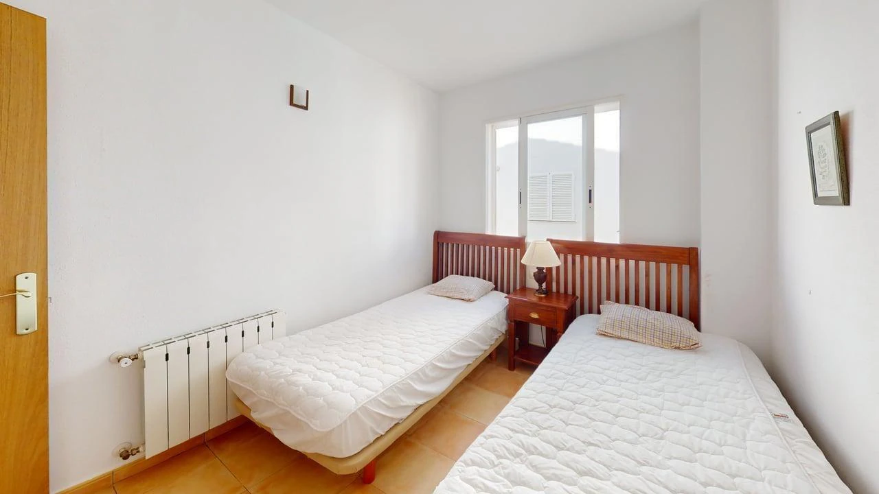 Amplio apartamento con vistas al mar en venta en Altea La Vella.