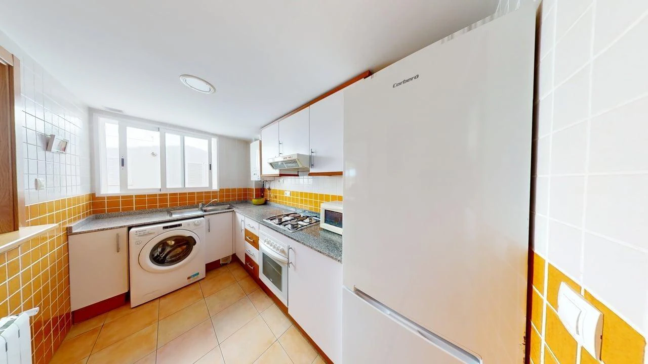 Amplio apartamento con vistas al mar en venta en Altea La Vella.