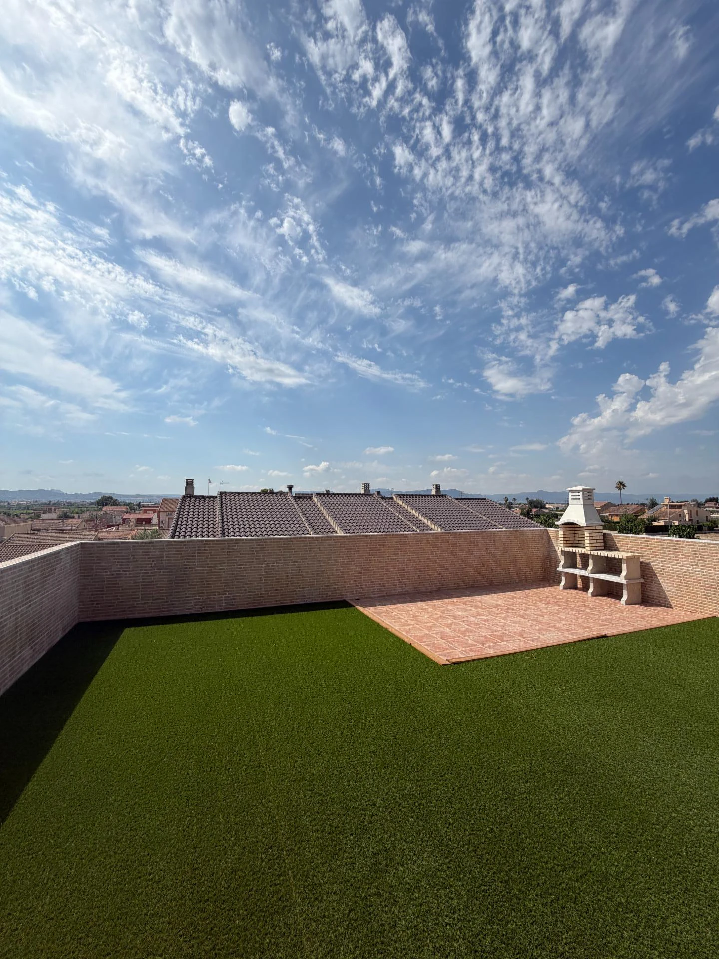 Piso de 4 dormitorios con terraza de 70 m² y barbacoa
