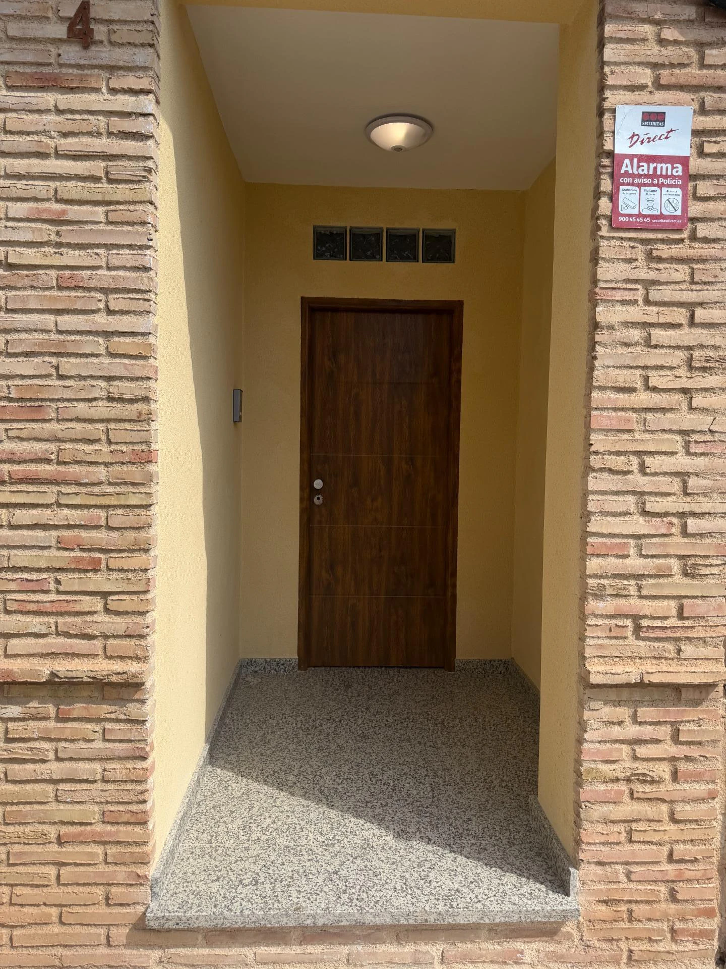 Piso de 4 dormitorios con terraza de 70 m² y barbacoa