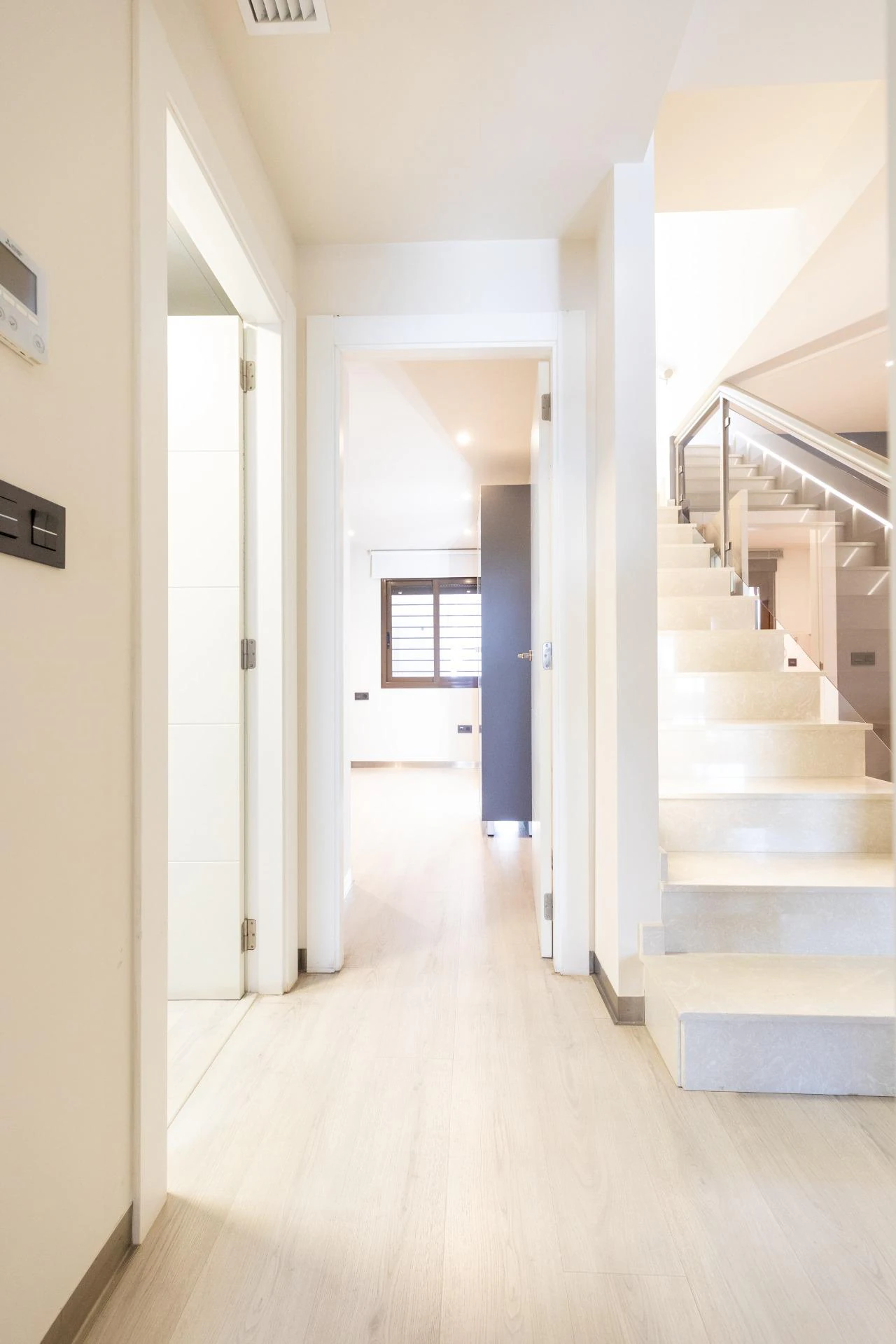 DUPLEX ADOSADO CON PISCINA y SOLARIUM CON JACUZZI