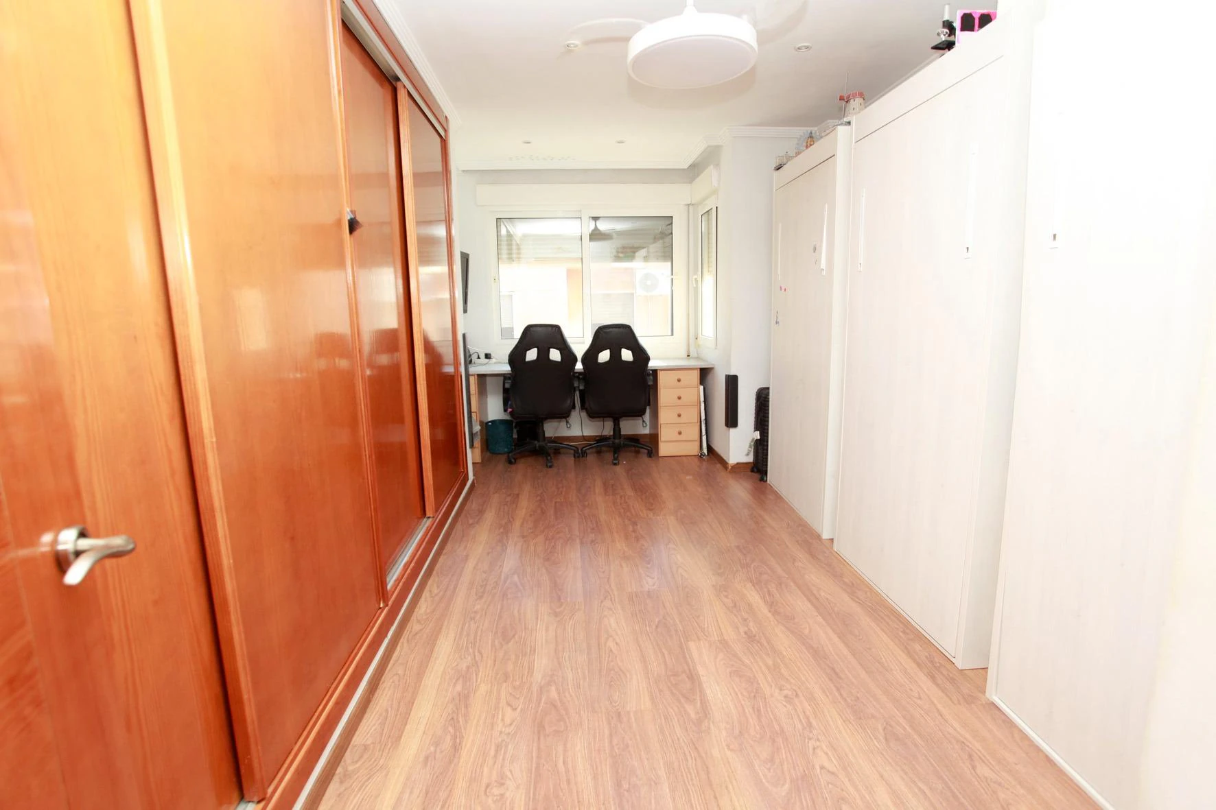 ¡ESPACIO ESPECTACULAR! Piso único 2 habitaciones( antes 3)Y 2 BAÑOS UNO EN SUITE con salón gigante, patio, vestidor y azotea privada