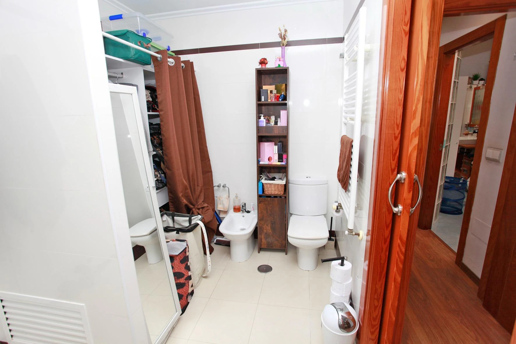 ¡ESPACIO ESPECTACULAR! Piso único 2 habitaciones( antes 3)Y 2 BAÑOS UNO EN SUITE con salón gigante, patio, vestidor y azotea privada