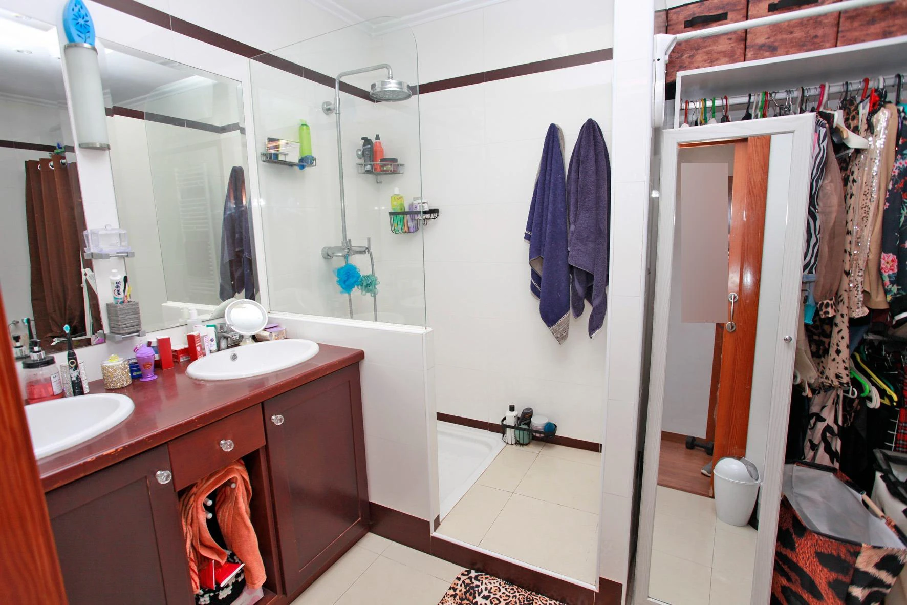 ¡ESPACIO ESPECTACULAR! Piso único 2 habitaciones( antes 3)Y 2 BAÑOS UNO EN SUITE con salón gigante, patio, vestidor y azotea privada