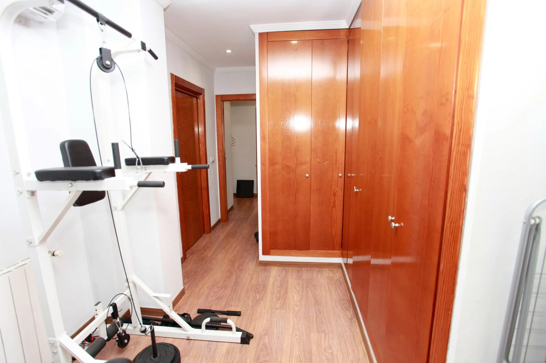¡ESPACIO ESPECTACULAR! Piso único 2 habitaciones( antes 3)Y 2 BAÑOS UNO EN SUITE con salón gigante, patio, vestidor y azotea privada