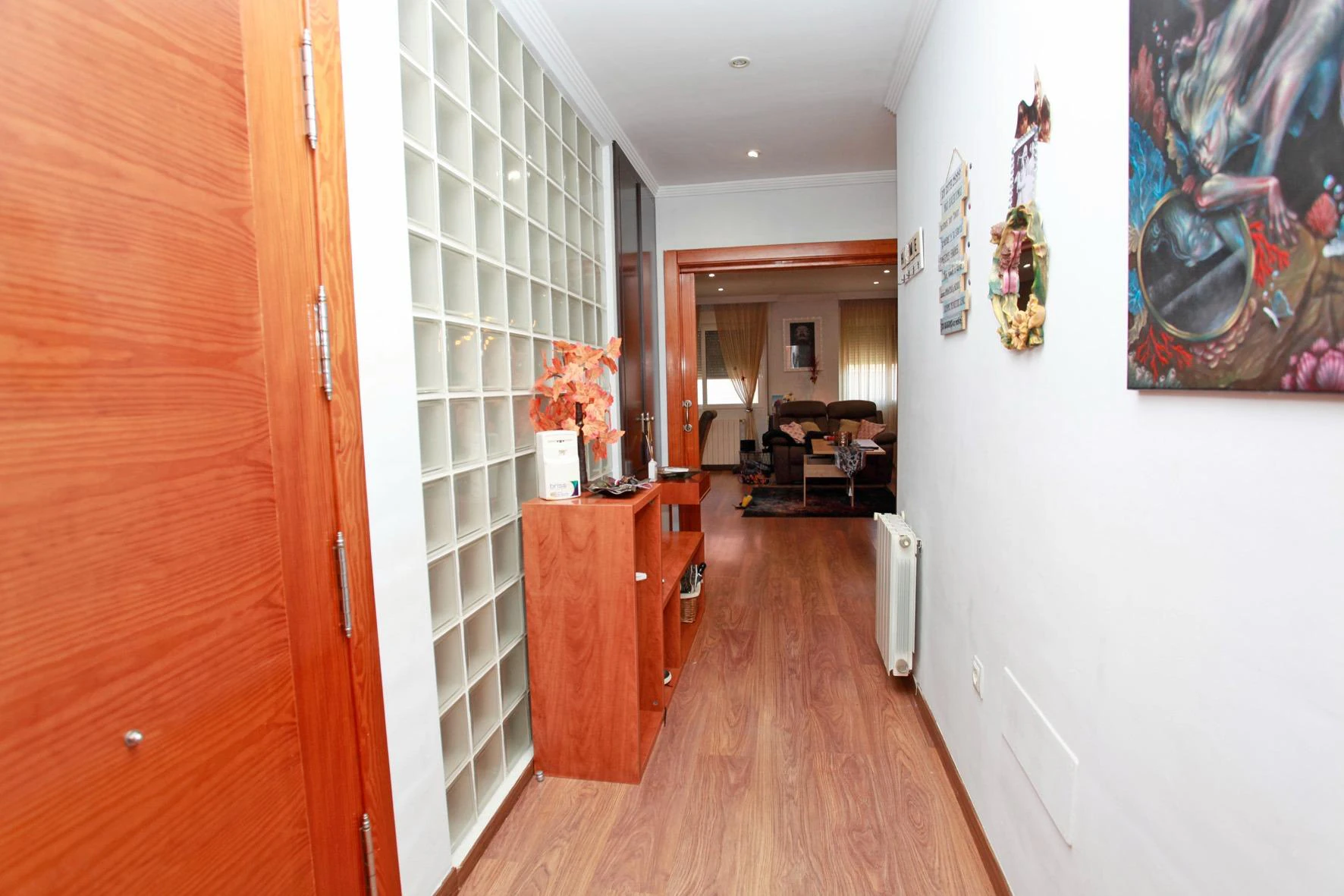 ¡ESPACIO ESPECTACULAR! Piso único 2 habitaciones( antes 3)Y 2 BAÑOS UNO EN SUITE con salón gigante, patio, vestidor y azotea privada
