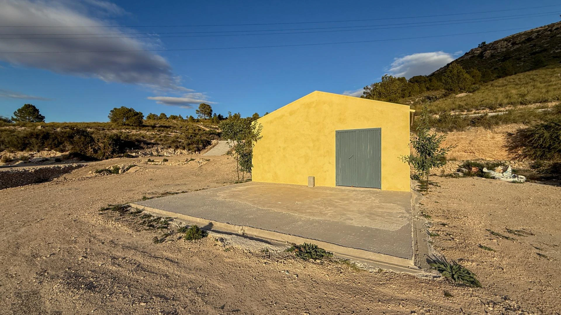 PARCELA CON CONSTRUCCIÓN