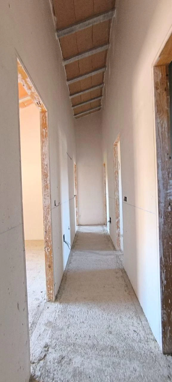 **Casa de campo entre Blanca y Ricote con 7.000 m² de parcela | 5 dormitorios**