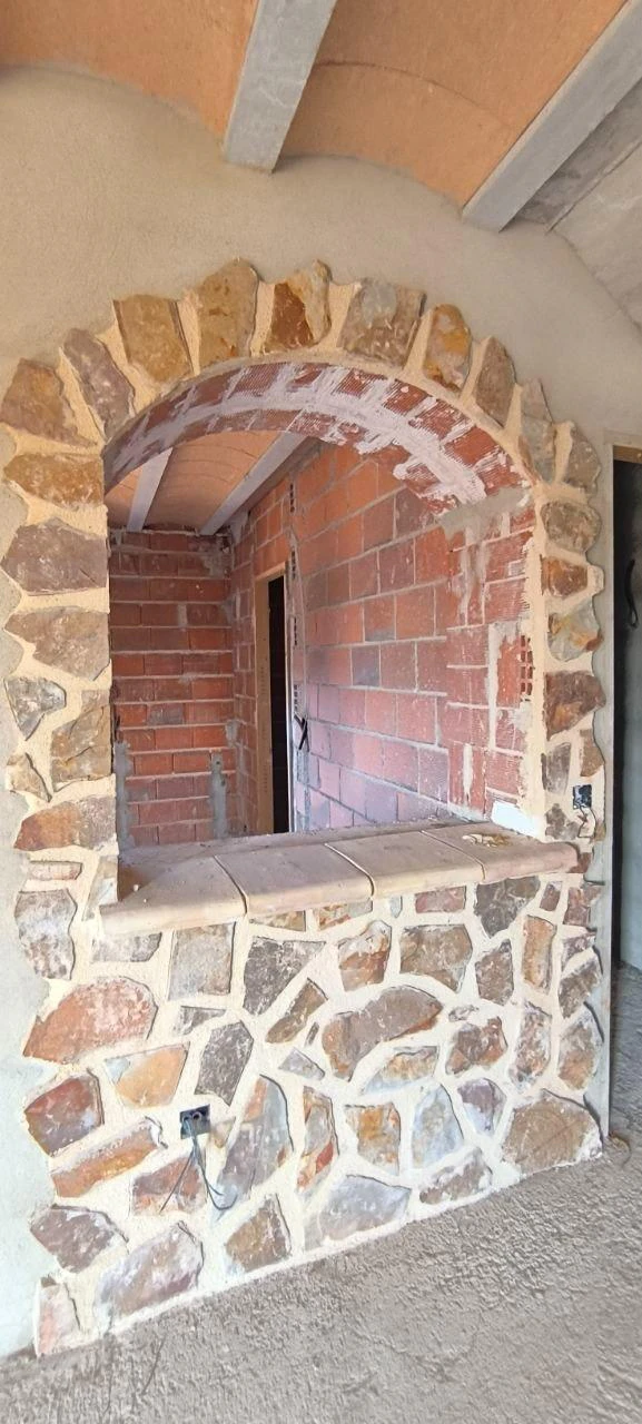 **Casa de campo entre Blanca y Ricote con 7.000 m² de parcela | 5 dormitorios**