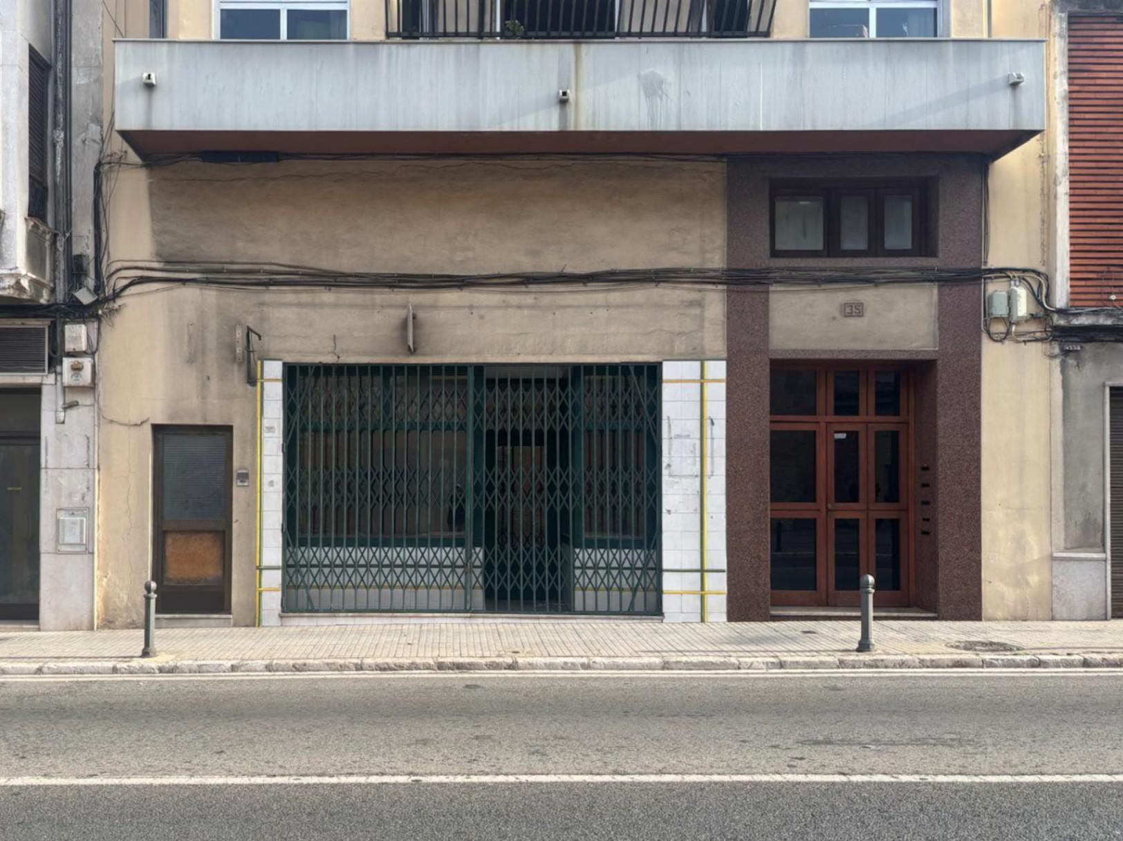 Commercial premises for sale in Oliva, Valencia – 160 m² flexible