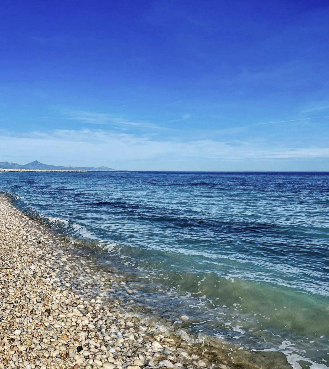Mediterrane Villa in erster Strandlinie in Els Poblets