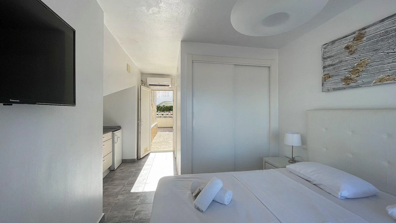 Mediterrane Villa in erster Strandlinie in Els Poblets