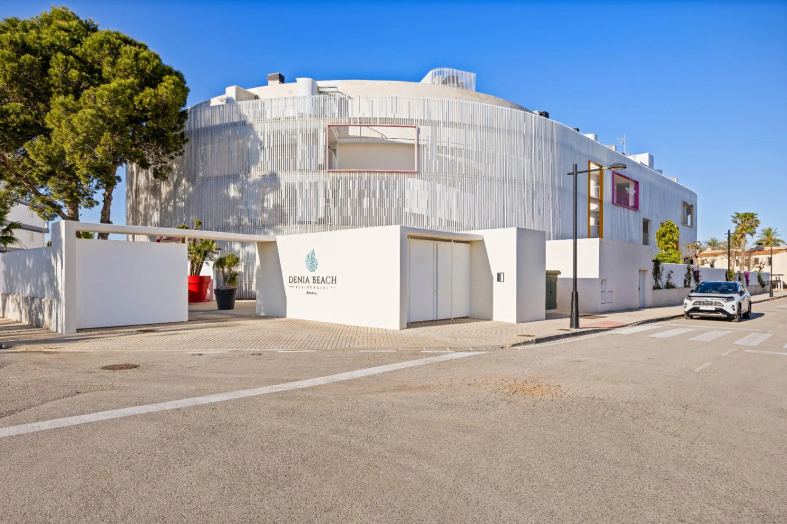 Ático con espectaculares vistas frontales al mar y terraza de 36 m² en Dénia
