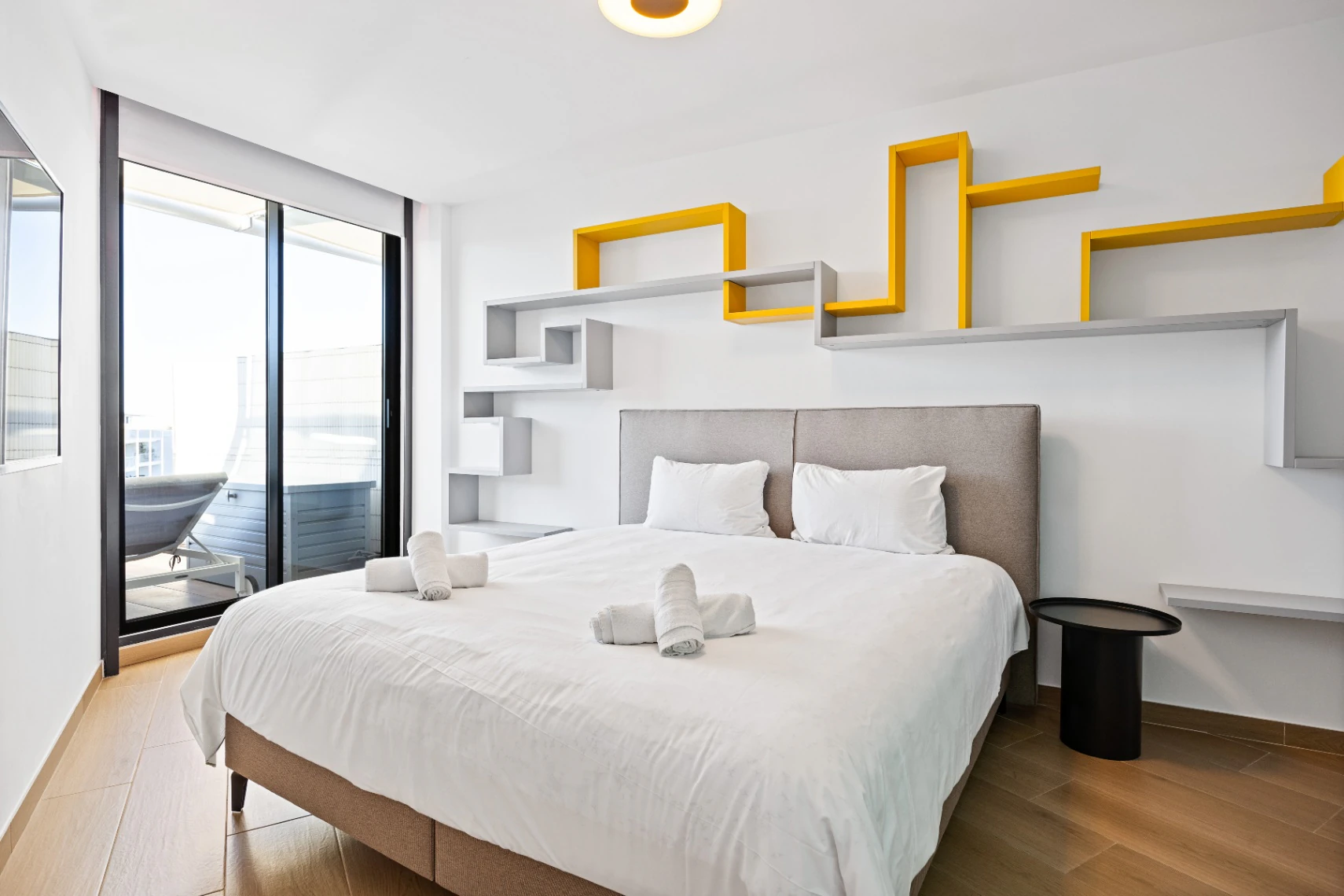Ático con espectaculares vistas frontales al mar y terraza de 36 m² en Dénia