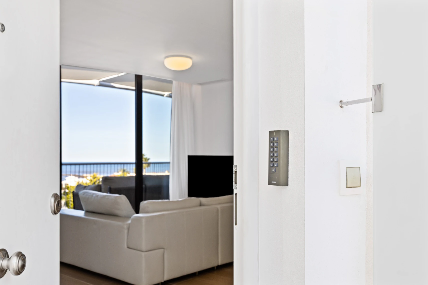Ático con espectaculares vistas frontales al mar y terraza de 36 m² en Dénia
