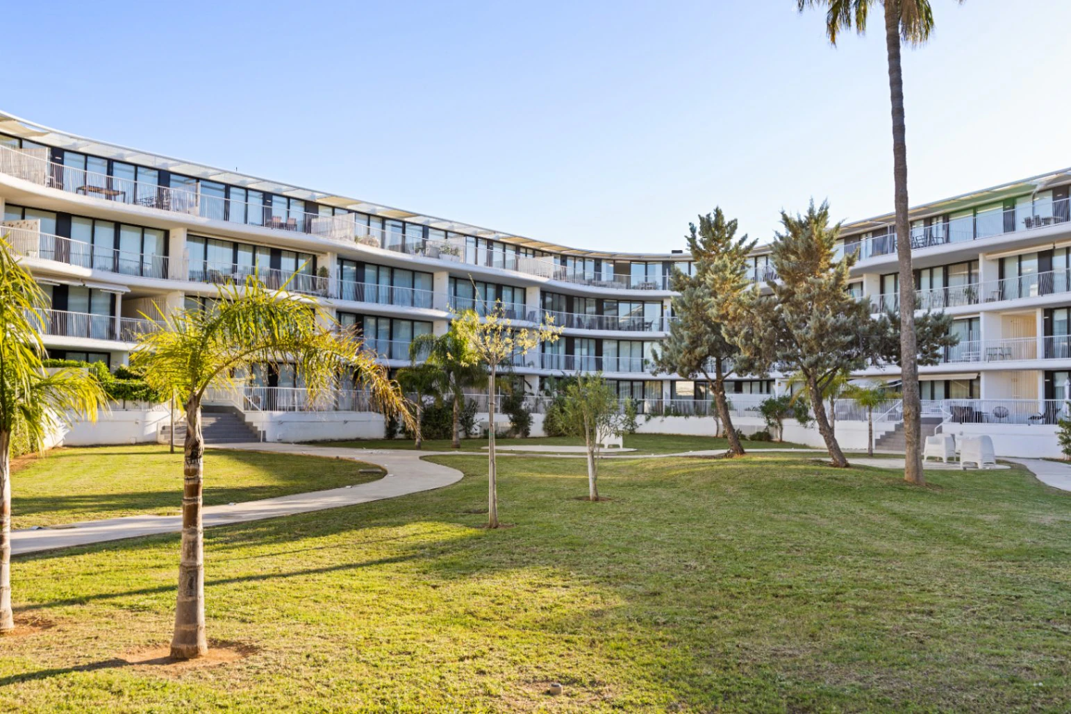 Ático con espectaculares vistas frontales al mar y terraza de 36 m² en Dénia