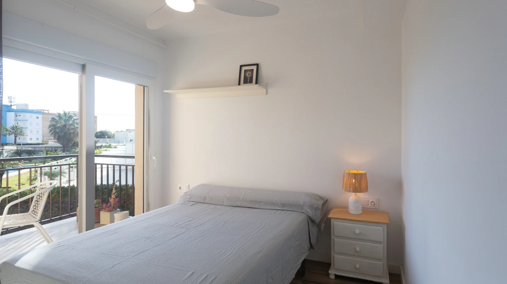 Apartamento recién reformado a 100 m de la playa en Dénia