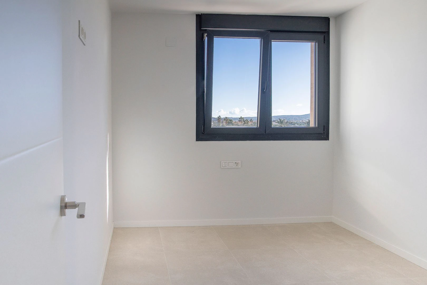 Ático de 3 dormitorios de obra nueva en el KM 3 de las Marina, Denia