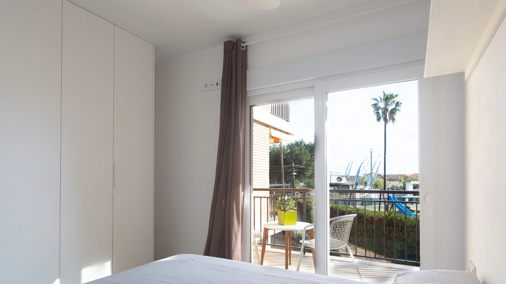 Apartamento recién reformado a 100 m de la playa en Dénia